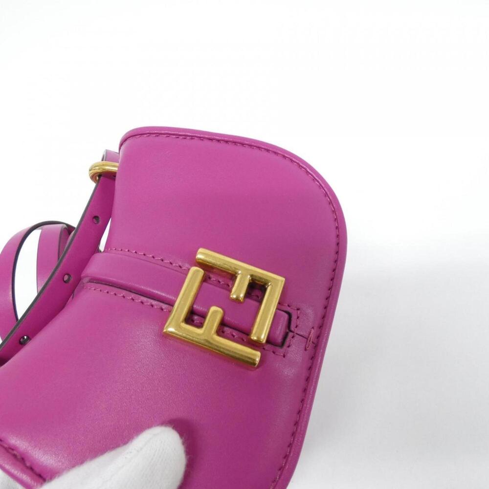 FENDI Pink Shoulder Bag - Picture 4 of 8